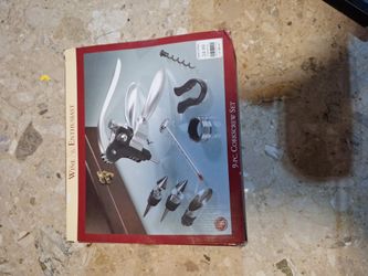 New 9 Piece Corkscrew Set
