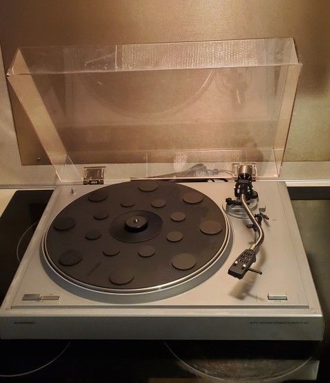 Blaupunkt P-60 Turntable