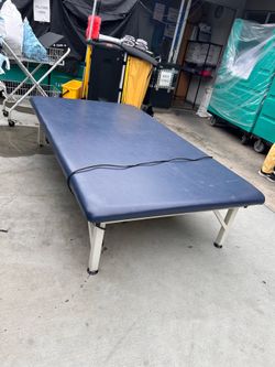 Used hi/lo electric therapy mat rehab bed