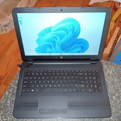 HP NoteBook 15-ba009dx Laptop 