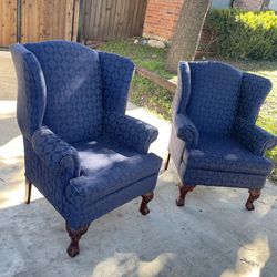 Sillas 70.00 Por Las 2