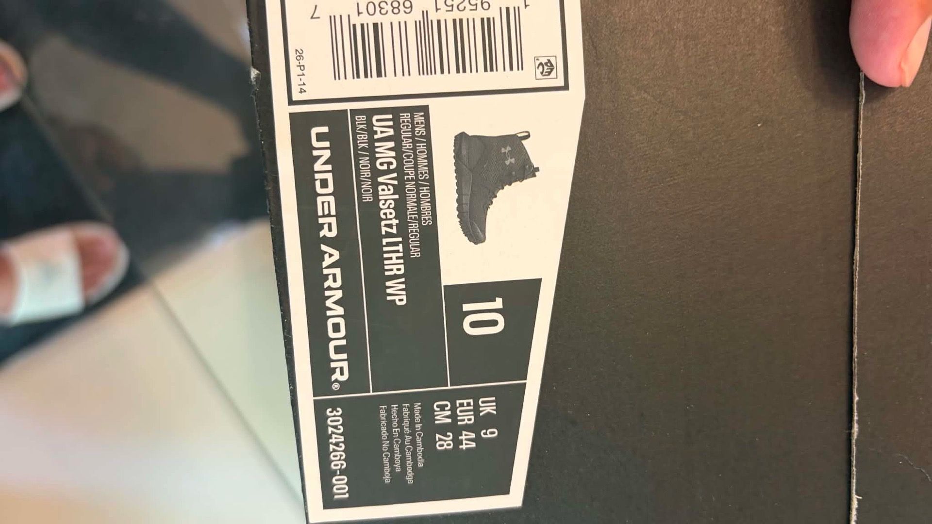 UA under armor Boots size 10