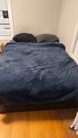 Bed - Full Size Bed