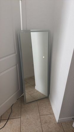 Mirror with led