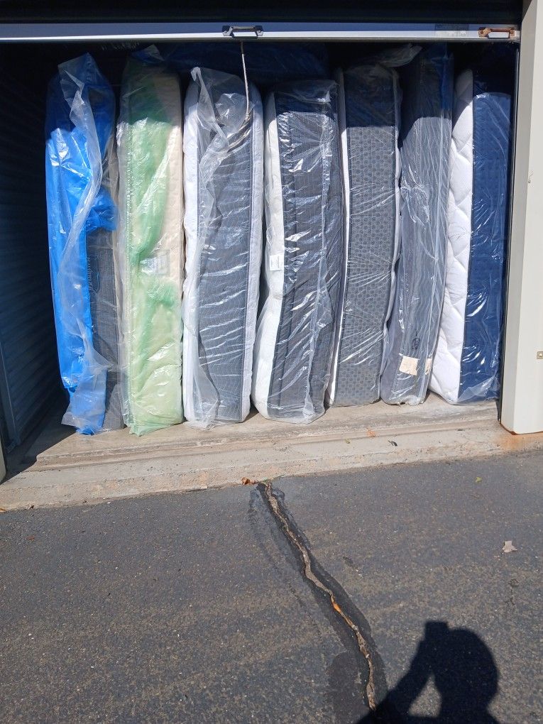 Brandname Mattresses For The Low.