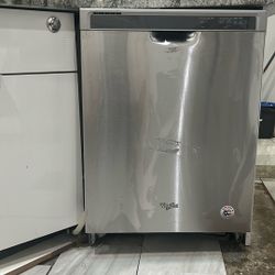 Whirlpool Dishwasher