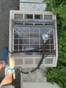 Wall heater propane