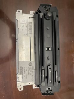 2006 BMW 325i Radio & Navigation System