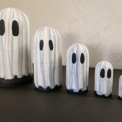 Ghost Nesting Dolls