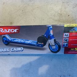NEW Razor Kick Scooter - Shark Camo