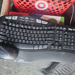 Logitech Keyboard 