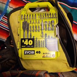 Ryobi Drill And Impact Set