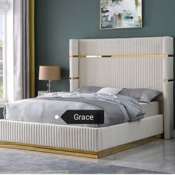 Aspen Black/Cream Velvet Platform Queen/King Bed frame 👑 NOW IN STOCK!💁‍♀️Queen:$799
King:$949