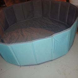 Pop Up/Fold Up Tent For Puppies/,Babies Whatever You May Choose. Never Used 