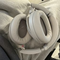 Sony wh-1000xm4 Headphones 