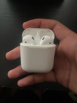 AirPods