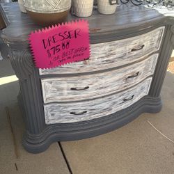 Dresser For Sale 