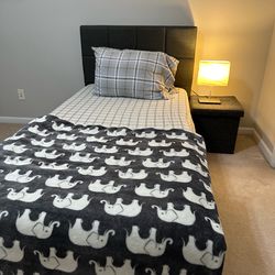 Twin bed frame with matress