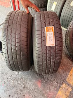 Michelin (2) 235/75R15 Used Tires