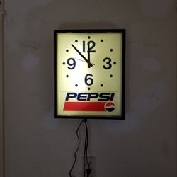 Vintage Pepsi Analog Wall Clock