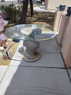 Kitchen table