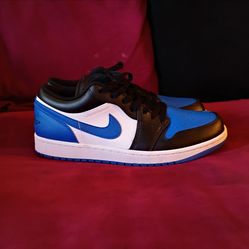 Jordan 1 Low size 10,,no box