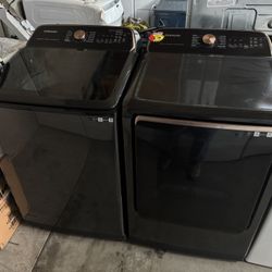 Samsung Washer And Gas Dryer Set
