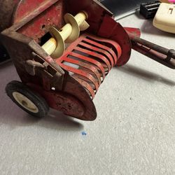 Vintage 1960's  True Scale IH Forage Harvester / Chopper6