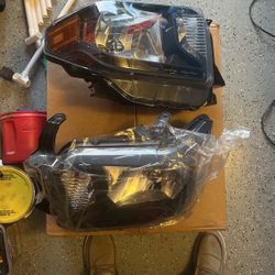 2016 Tundra Headlights