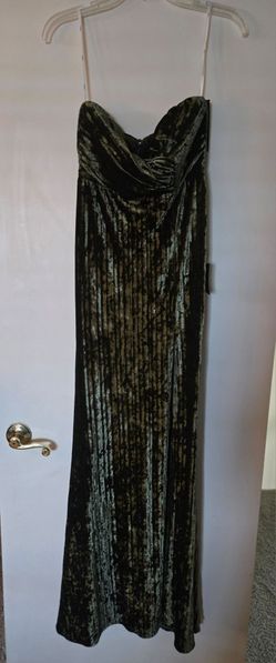 Lulus, Strapless  formal gown