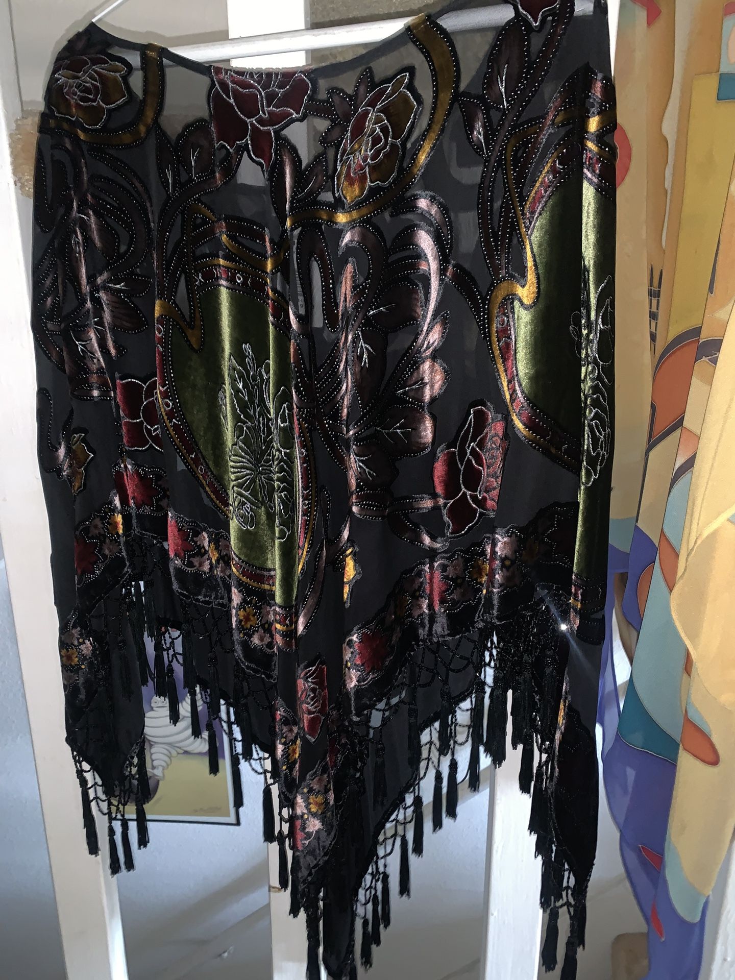 Élégant Poncho/Cover Up, Perfect For Raves