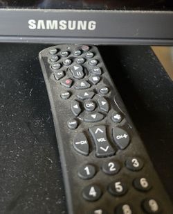 75" Samsung SmartTV