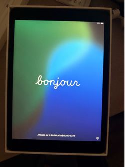 Apple iPad 9th Generation 64GB + Apple Pencil 1st Gen