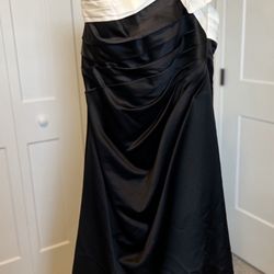 very elegant party dress.