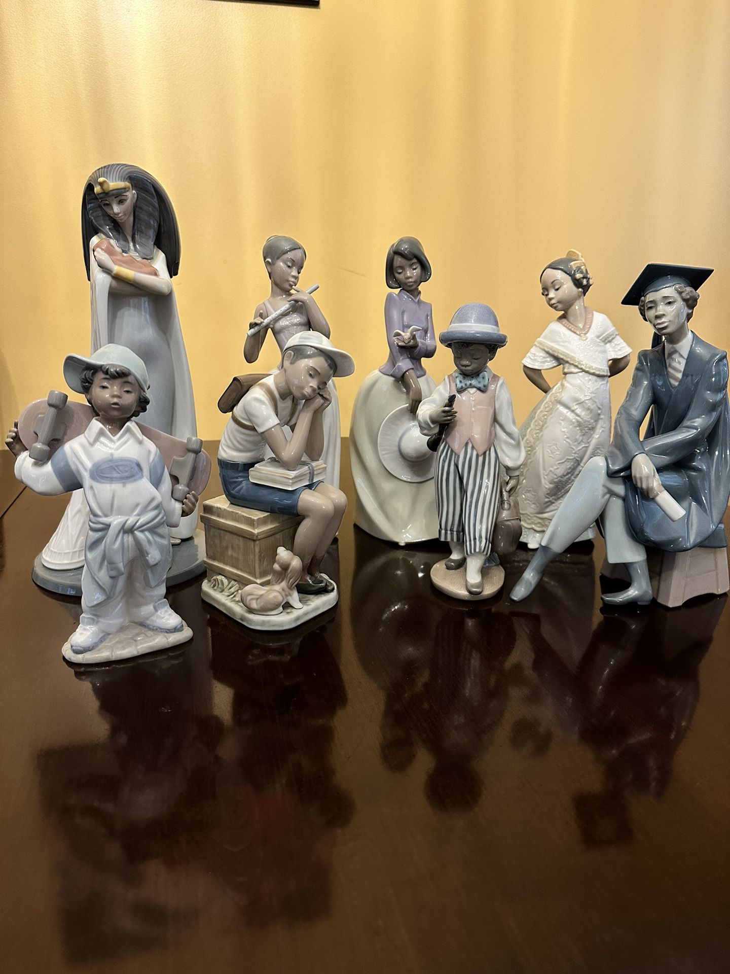 Lladro Collectible Figurine Collection