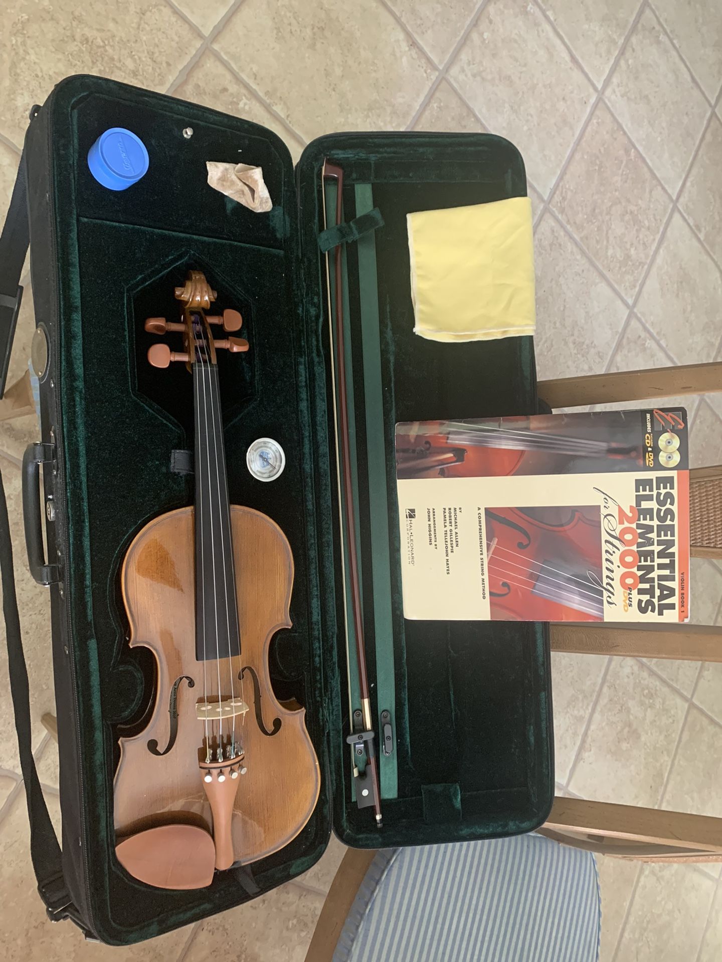 Cremona Violin