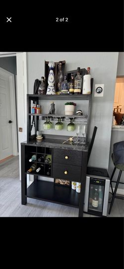 Bar cabinet