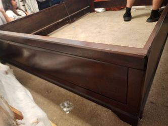 Queen bedframe and headrest