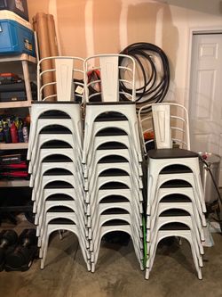 White Metal Bar Stools with Wood Seats – Set