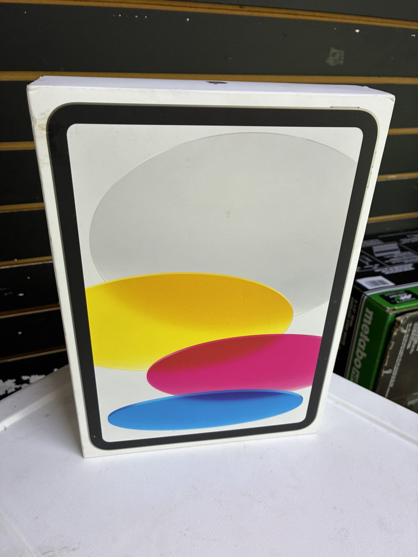 iPad A16 128GB WiFi New In The Box 300