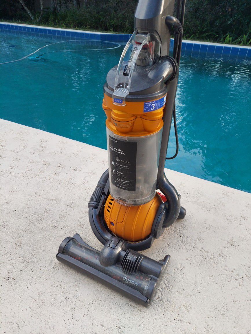 Dyson DC25 Vacuum Cleaner Pet Animal Multi Floor Ball Upright Vacuum