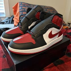 Air Jordan 1 Mid SE Men's Shoes