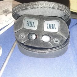 JBL earbuds for virtual reality headset