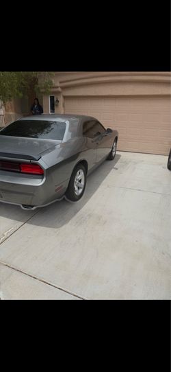 2011 Dodge challenger “Clean Title” 11,500