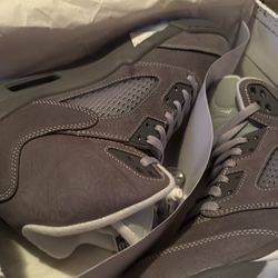 Jordan 5 Wolf Greys 🥶