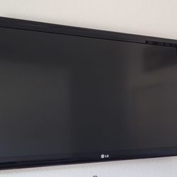 TV 42" LG (NOT SMART)