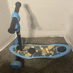 iSinwheel Kid 3 Wheel Electric Scooter, Height Adjustable Folding Pedal Scooter for 3-8 Years Old with Flashing Wheels for Boys and Girls Blue