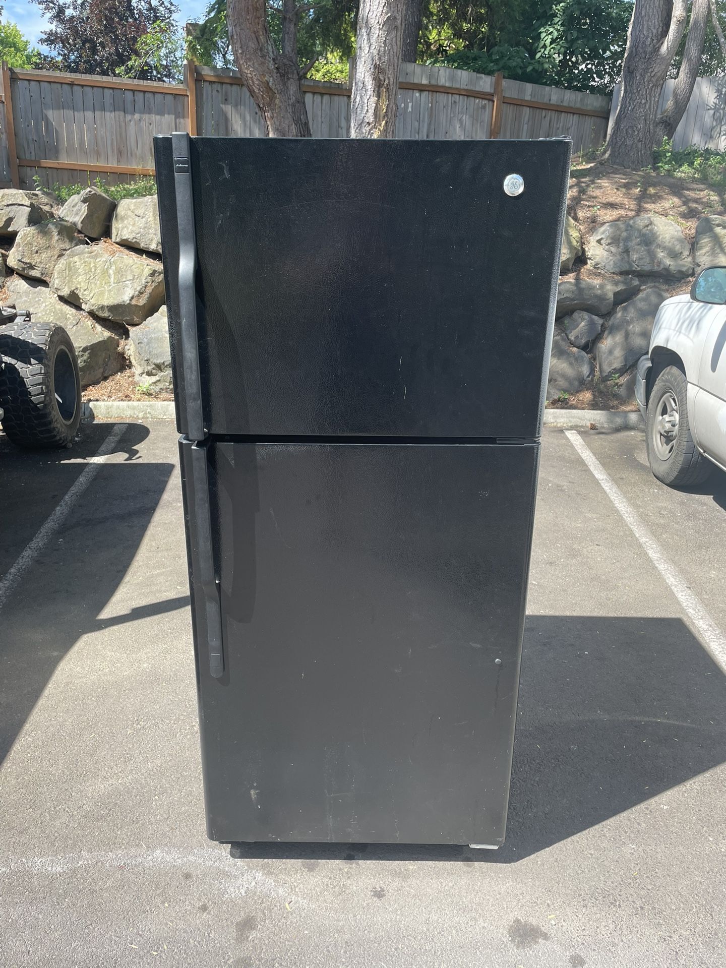 GE Refrigerator