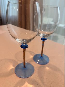 4 wine glasses - blue detail