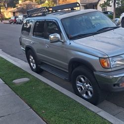 Toyota 4 Runner 1999 SR5 